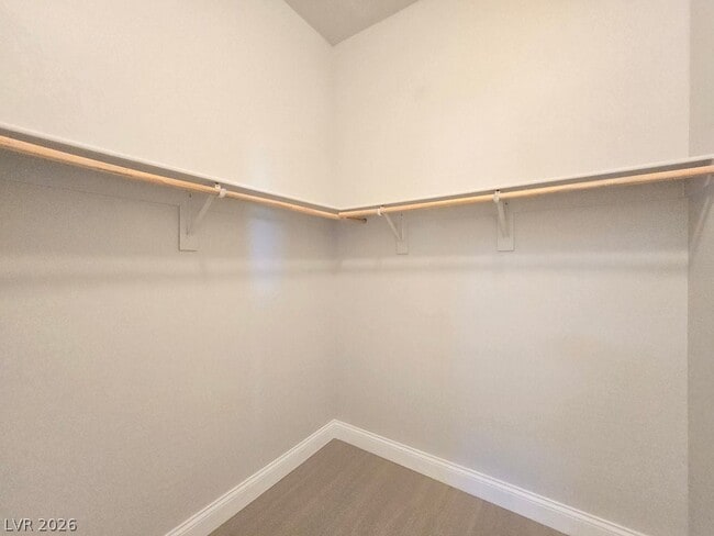 Building Photo - 8090 Ancient Oaks Ave