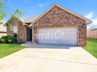 Building Photo - 11728 SW 22nd Terrace