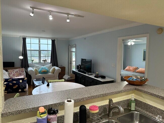 Building Photo - 1801 N Flagler Dr