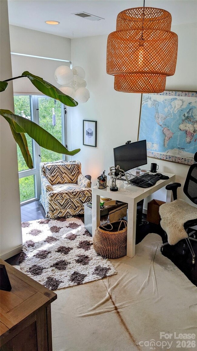 Building Photo - 341 Viburnum Way Ct