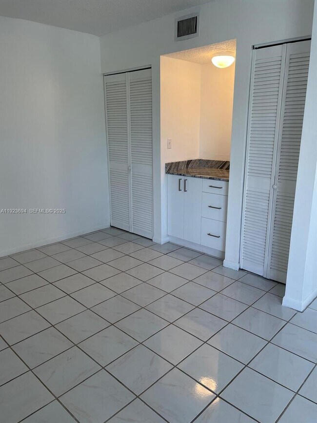 Building Photo - 8075 SW 107th Ave