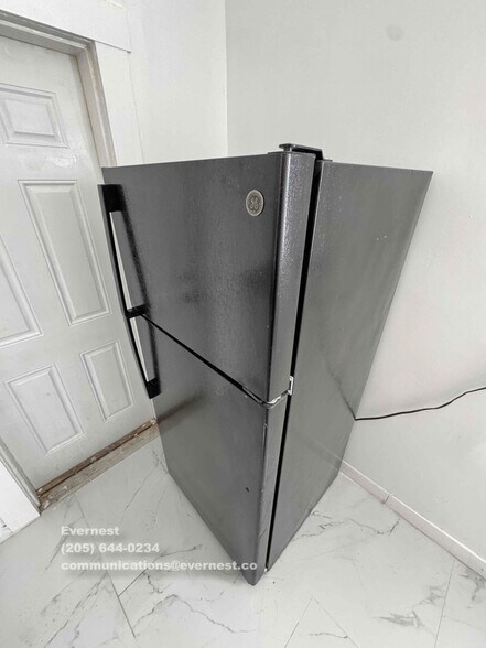 Building Photo - 5054 Linsdale St