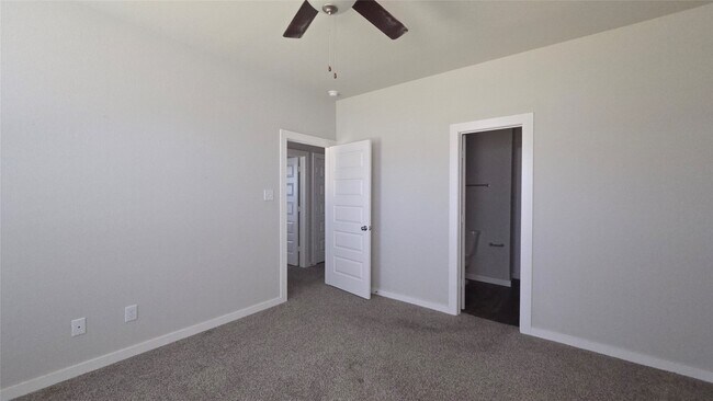 Building Photo - 25528 Starling Ln