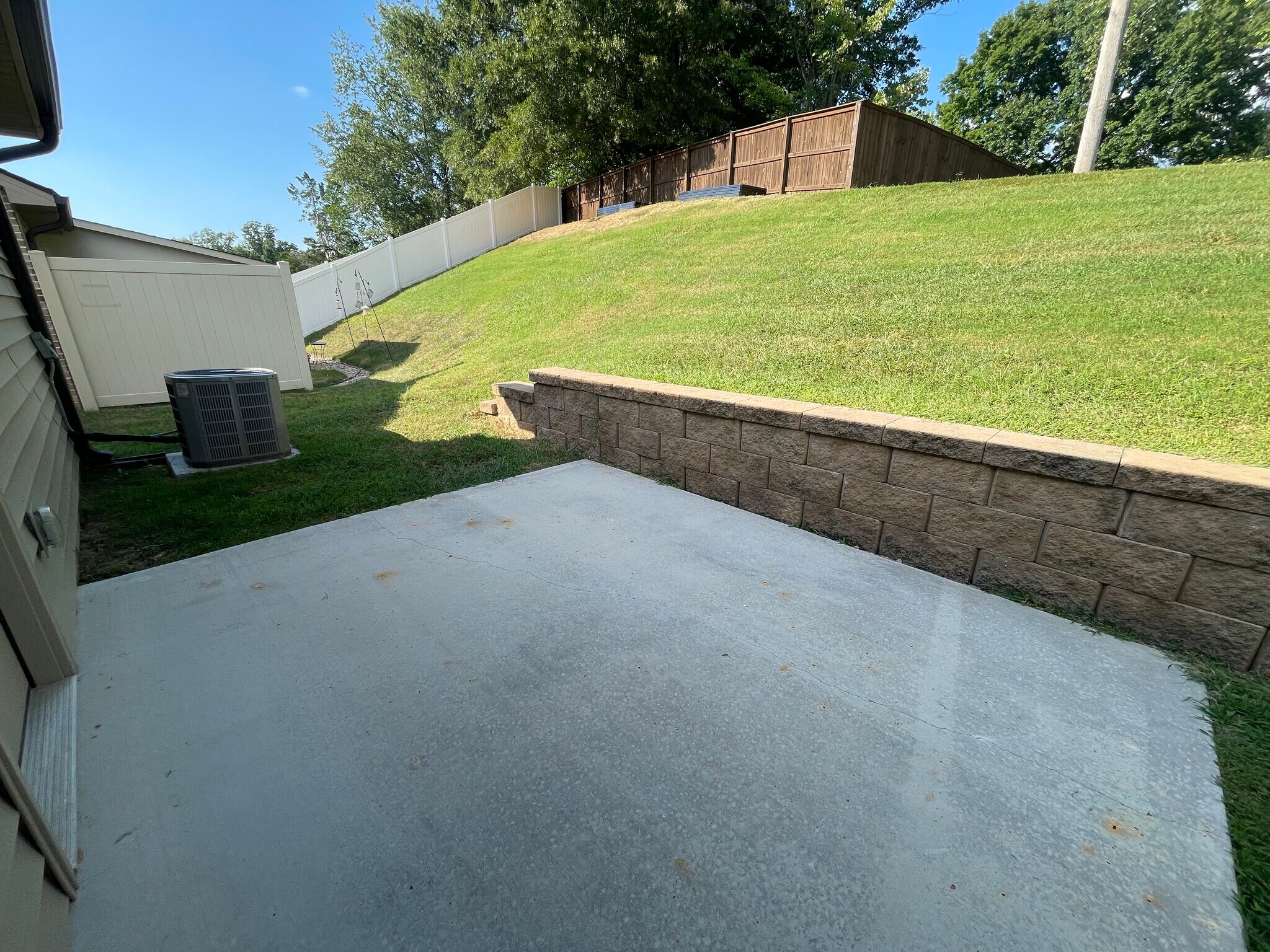 Building Photo - 5918 Knox Hill Way