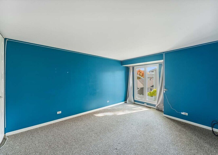2bd Bedroom - 527 Winston Ln