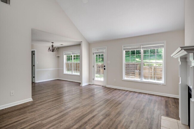 Building Photo - 4557 Country Glen Cir