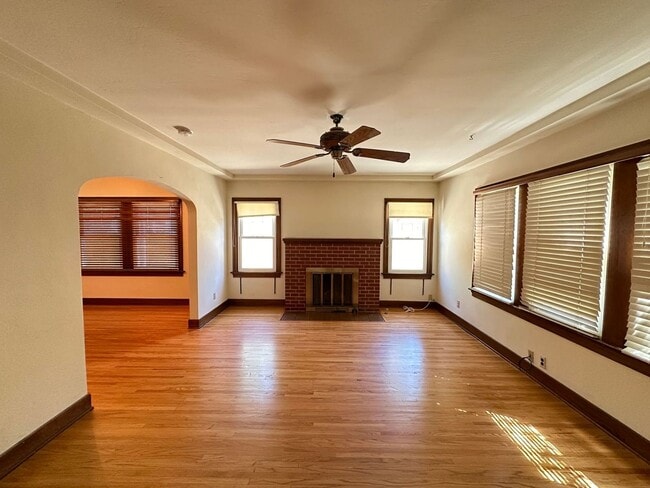 Building Photo - Charming 2-Bedroom Home in Oleander