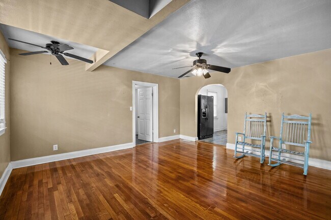 Building Photo - 9120 Granby St