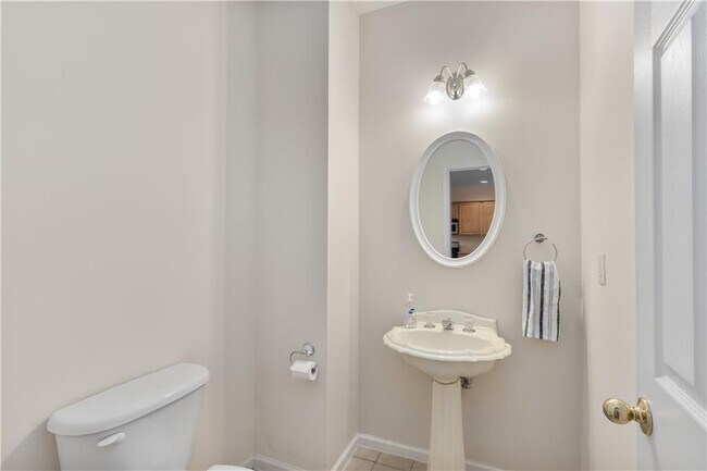 Building Photo - 1886 Greystone Oaks Way