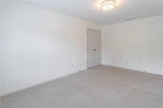 Building Photo - 5491 Oxford Chase Way