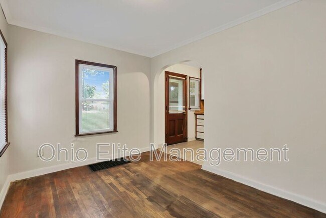 Building Photo - 53 S Burgess Ave