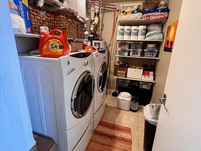 Building Photo - 2650 W Front Vw Crescent Dr