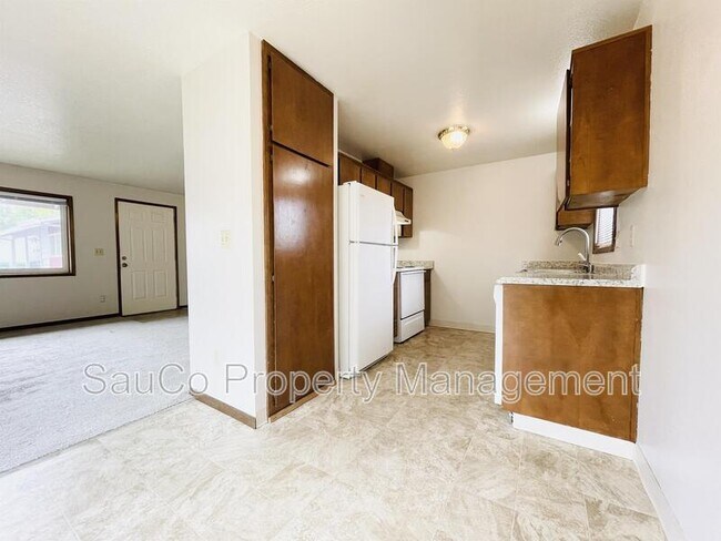 Building Photo - 1621 23rd Ave