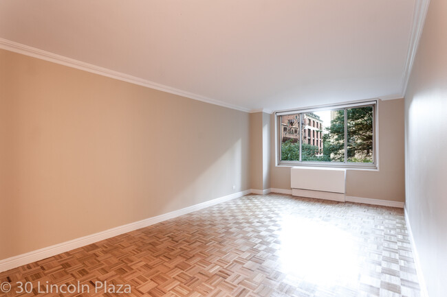 Interior Photo - 30 Lincoln Plaza