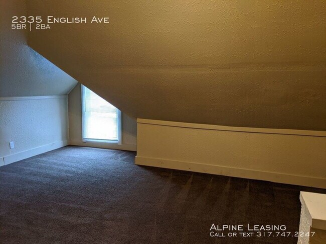 Building Photo - Short Commute to Downtown & Fountain Square!