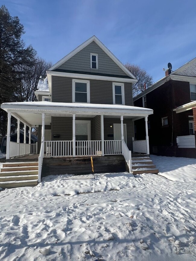 Building Photo - 314-16 Poplar St