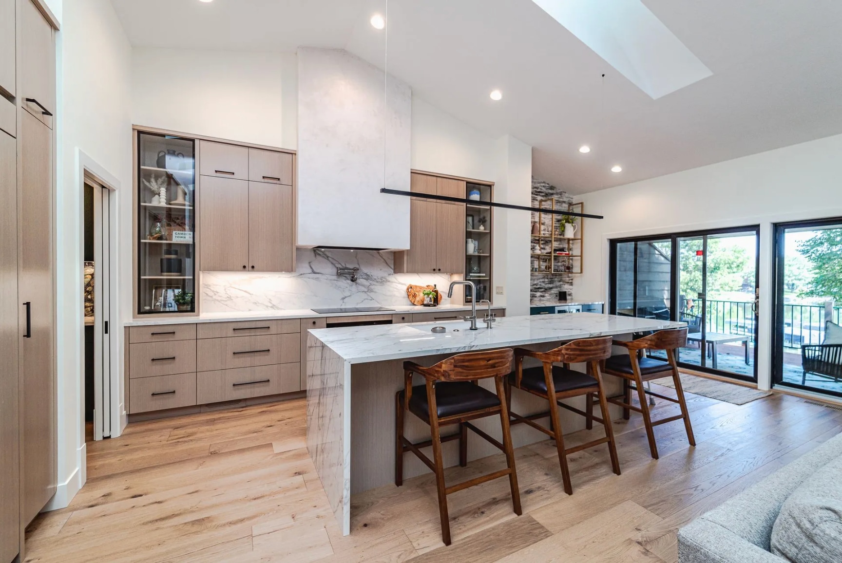 kitchen - 4290 Bass St SE