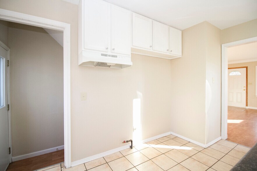 Building Photo - 2909 123rd St