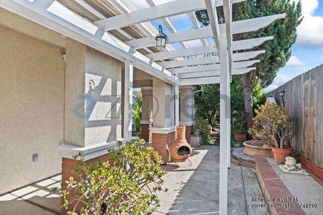 Building Photo - 2435 Abbott Ct