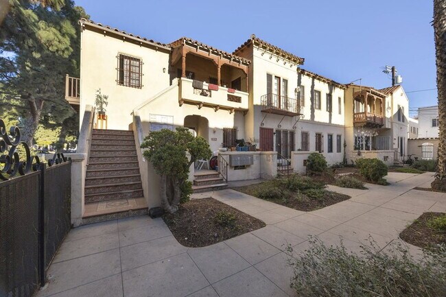 Building Photo - 4172 Leimert Blvd