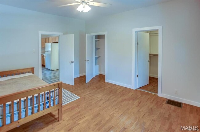 Building Photo - 126 S Meridian Rd