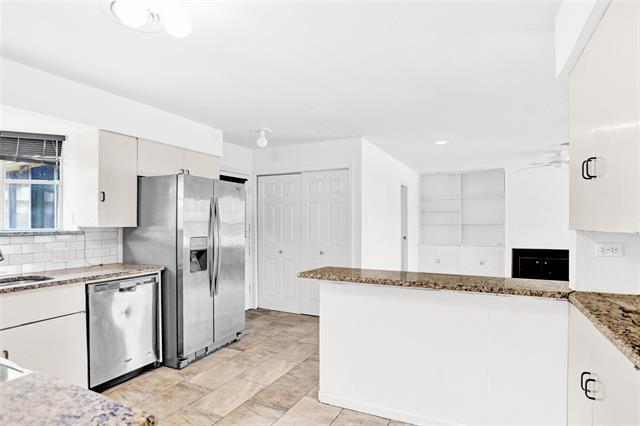 Building Photo - 10533 Solta Dr