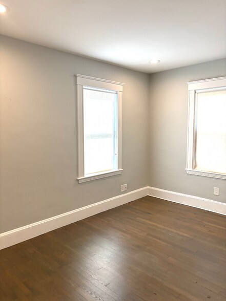 Building Photo - 36-38-38 Burgoyne St