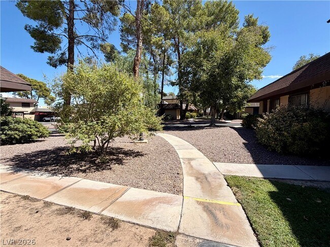 Building Photo - 6132 Meadowgrass Ln