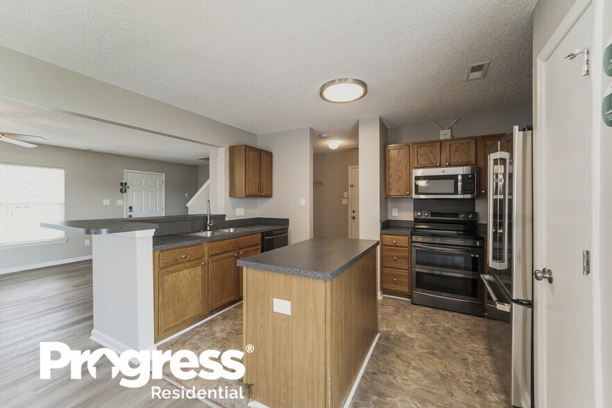 Building Photo - 10425 Katie Creek Ct