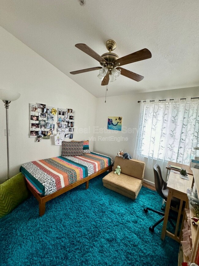 Building Photo - 580 Silverbrook Dr