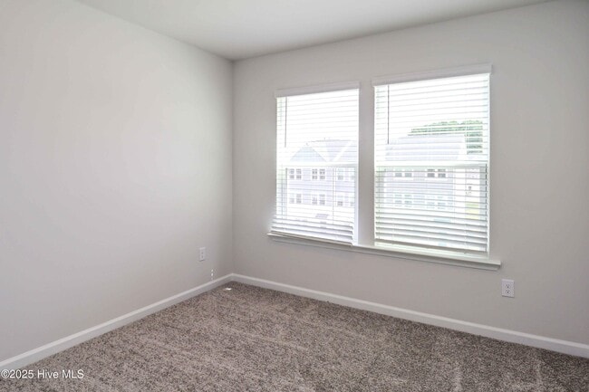Building Photo - 1478 Hasse Ave