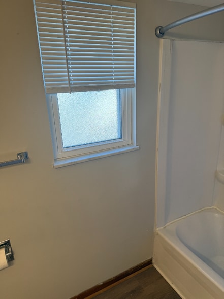 Building Photo - 509 E Ohio St