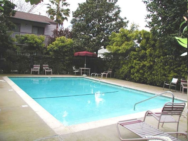 Pool - Cambridge Arms Condominiums