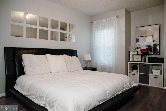 Building Photo - 4408 Helmsford Ln