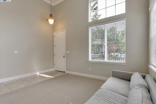 Building Photo - 6320 Byron Ln