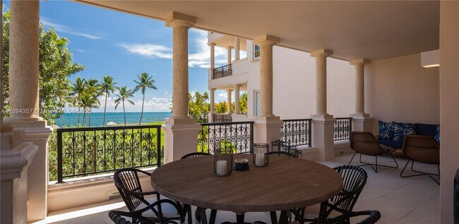 Building Photo - 19222 Fisher Island Dr