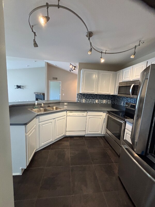 Building Photo - 51780 Adler Park Dr W