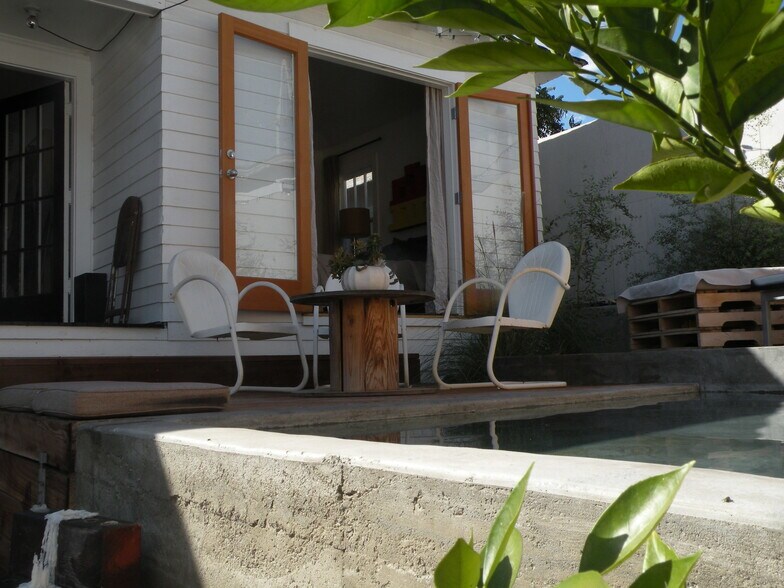 Building Photo - 2112 Santa Ynez St