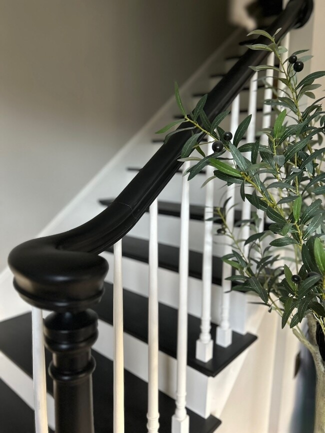 Building Photo - 54 Doane Rd