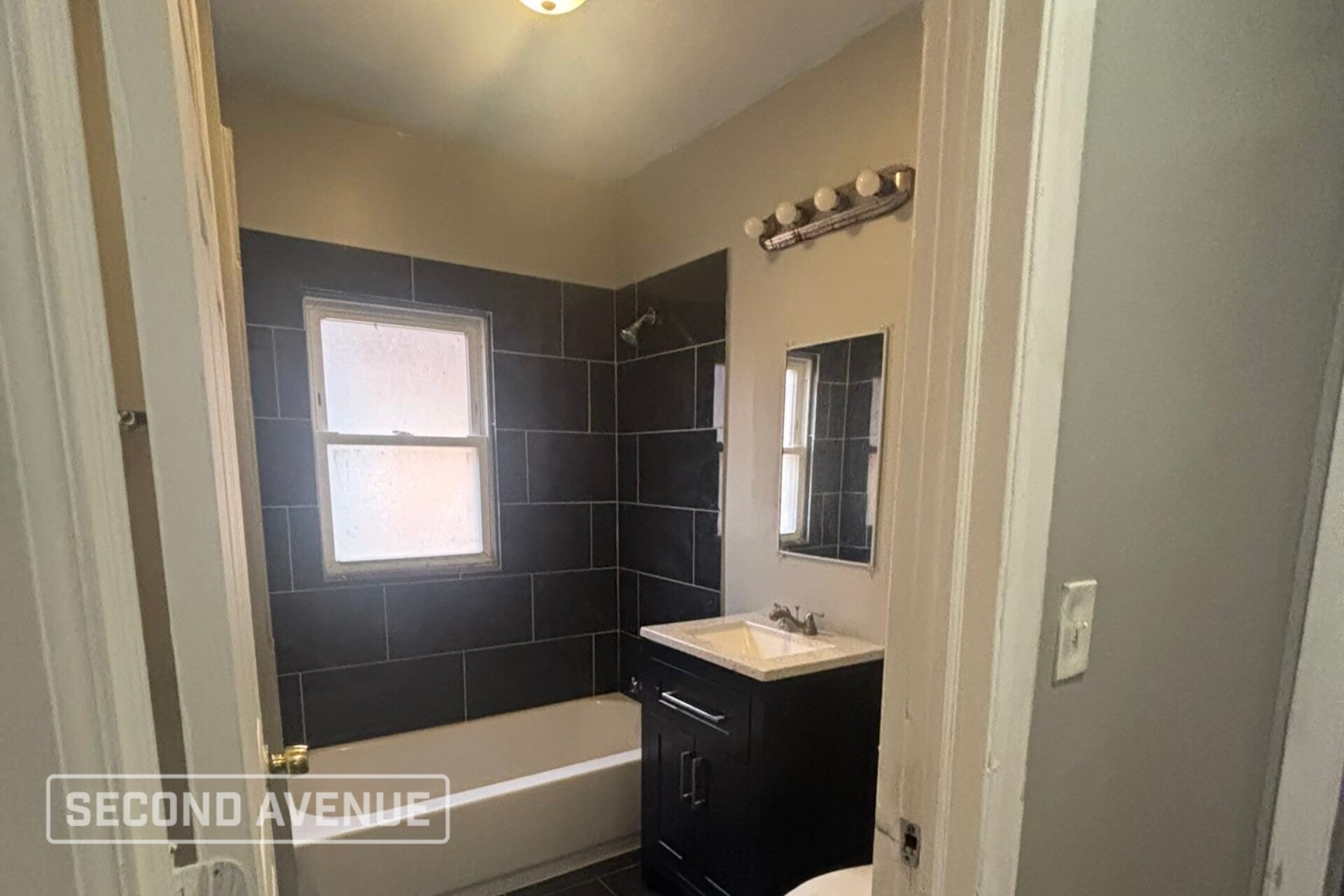 Building Photo - 7518 S Merrill Ave