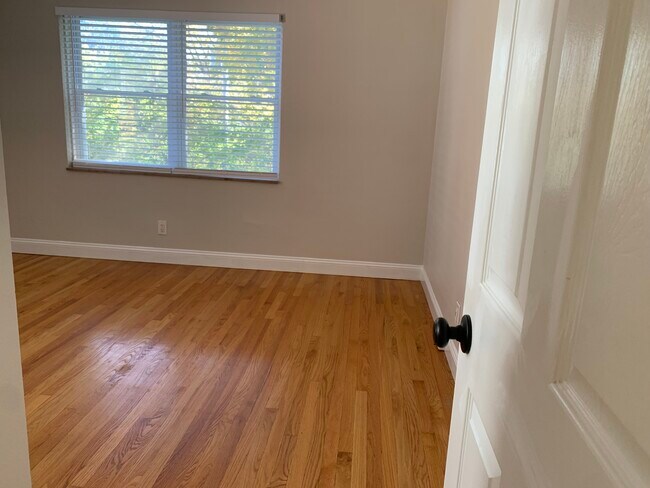 Bedroom 1 - 1112 Moorlands Dr