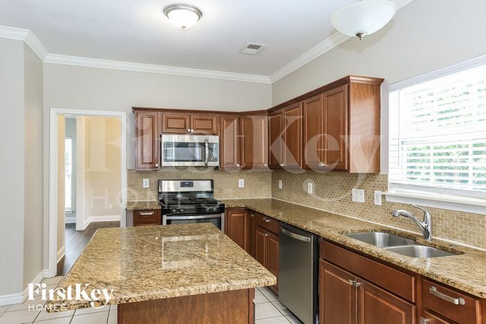 Building Photo - 2577 Governors Pointe Ct NE