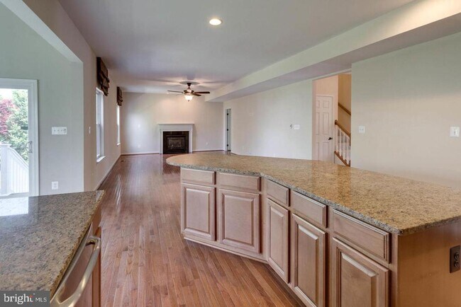 Building Photo - 12760 Manor Hall Ct