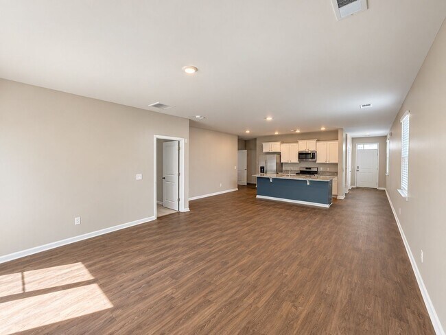 Building Photo - 833 Kirby Ct