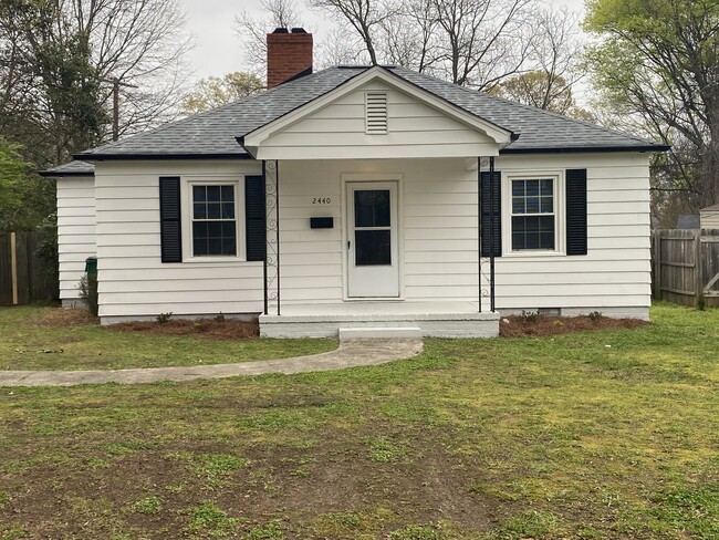 Primary Photo - 2440 Morton St