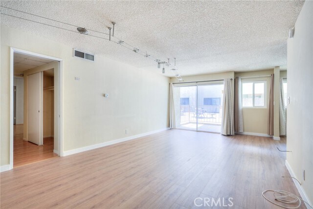 Building Photo - 125 S Sierra Madre Blvd