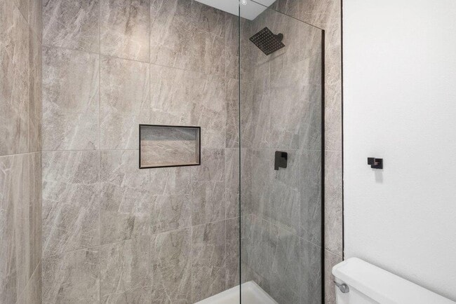 Building Photo - 2204 Toro Canyon Rd