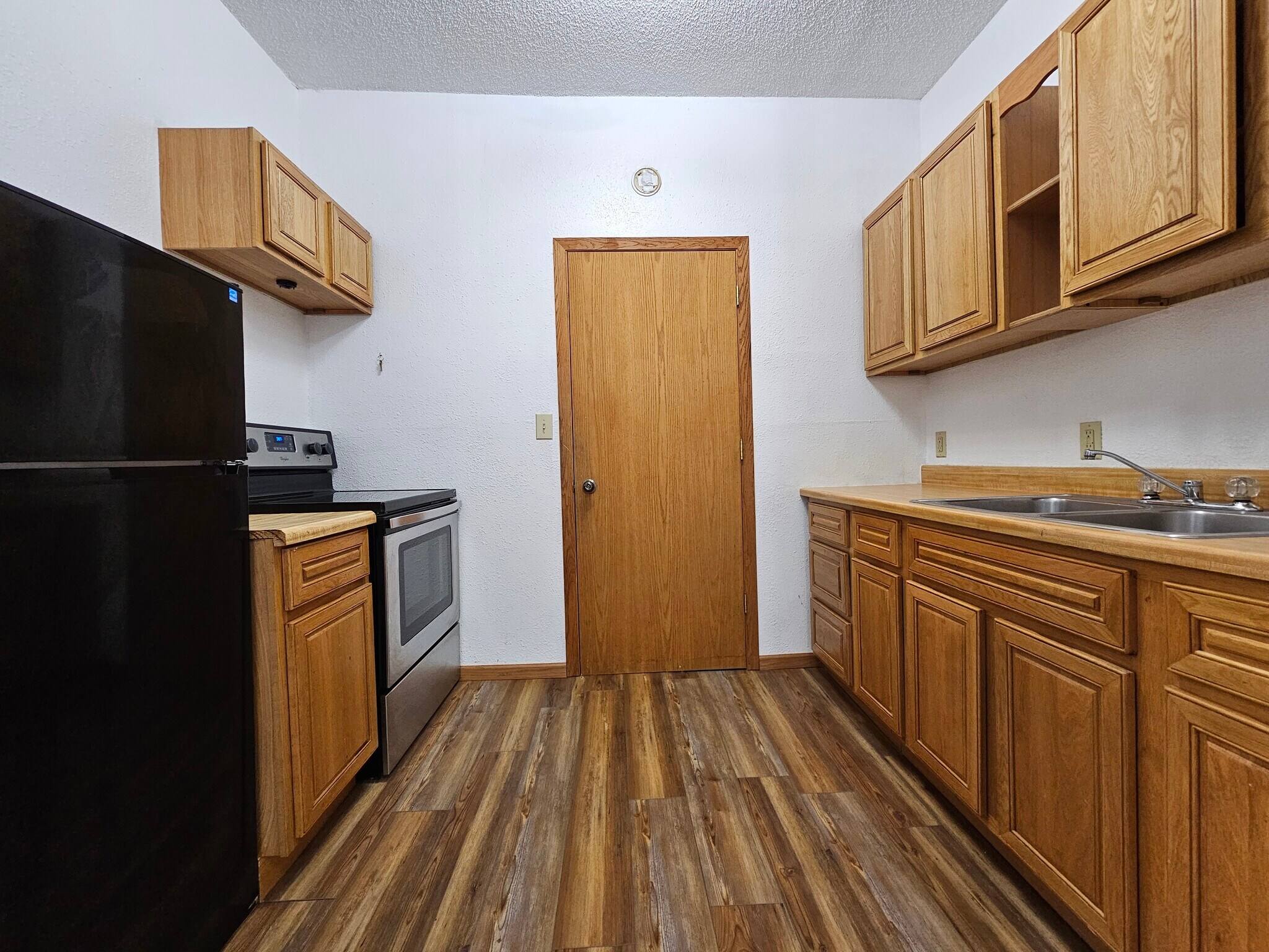 Building Photo - 819 4th Ave W