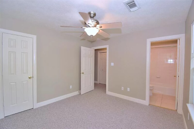 Building Photo - 504 Texas St