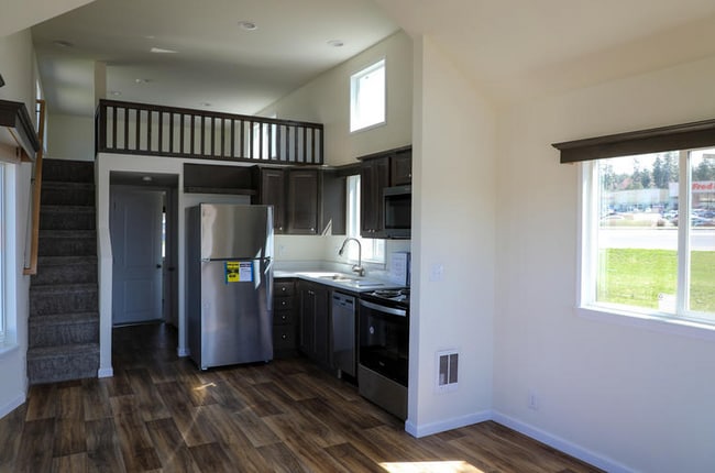 Building Photo - Island View Rv LLC